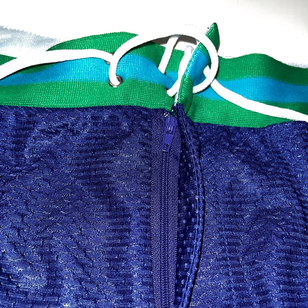 Body Tech Short Trunks - Picture 3 of 6